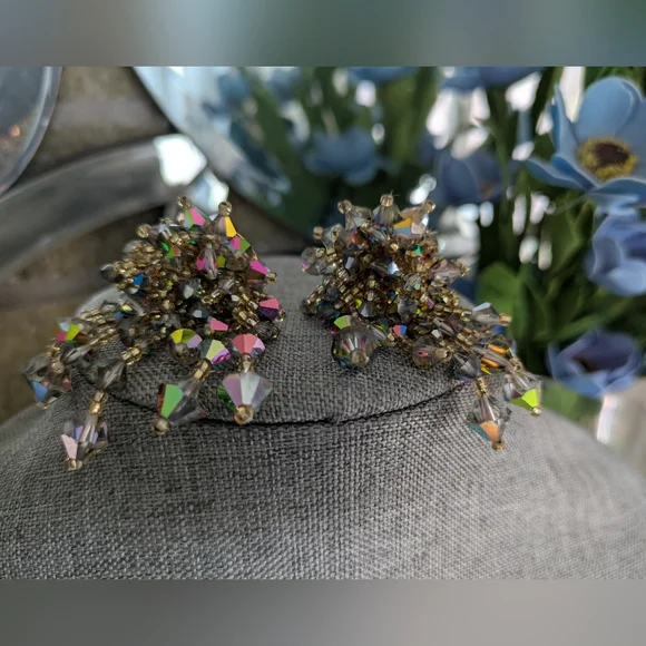 Vintage, Glam, Waterfall, faceted, sparkling Chandelier Drop Clip on Earrings - Picture 7 of 13